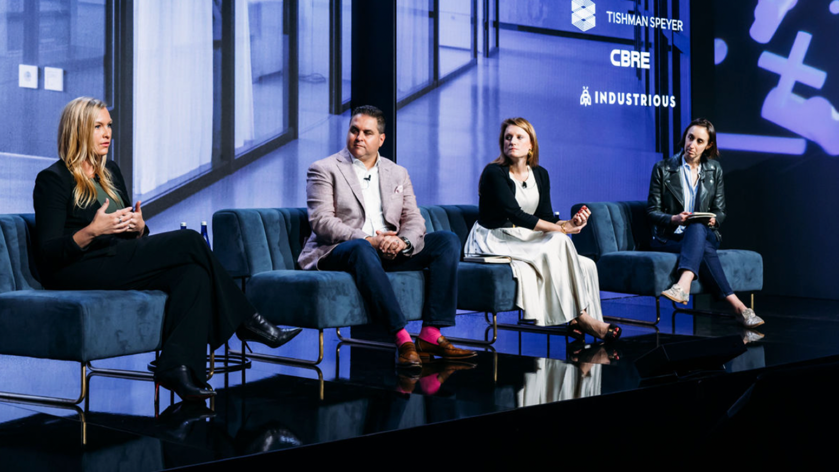 Blog_BlogHeader_How-Technology-Pushes-the-Boundaries